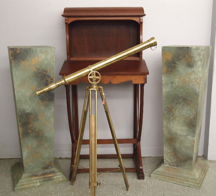 Mahogany desk, brass telescope, pr. painted pedestals