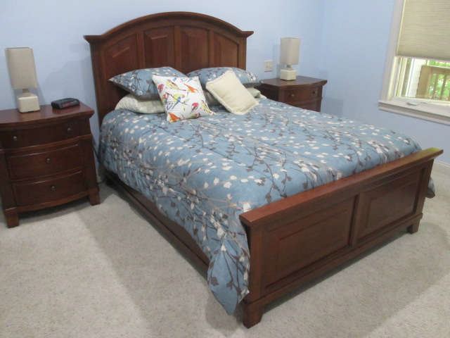 Cherry Queen Size Bed Frame with Mattress Set