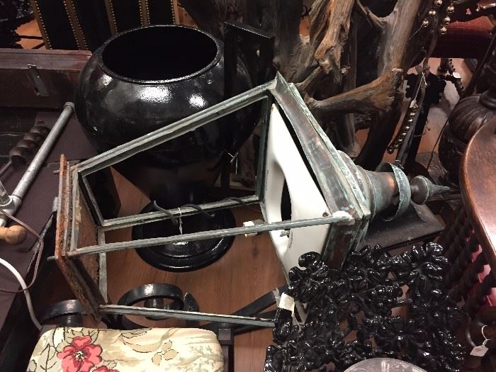 Very large Outdoor Carriage Lantern, very large black Cast Iron Urn.