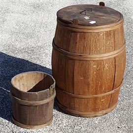 Furniture Country Primitives Storage Barrel Well Bucket