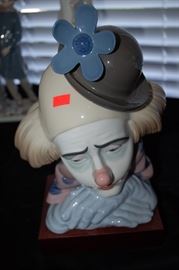 LLADRO #5130 PENSIVE CLOWN WITH WOOD STAND