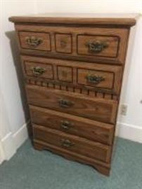 Kemp Oak chest of drawers