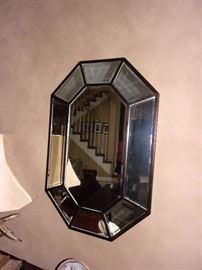 Accent mirror