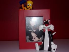 Sylvester and Tweetie frame