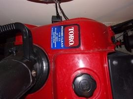 Toro Power Clear 418ZE (18") 87cc 4-Cycle Single-Stage Snow Blower w/ Electric Start