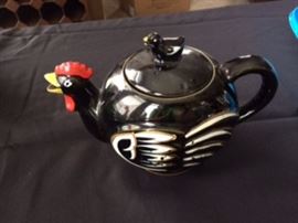 Vintage Rooster teapot