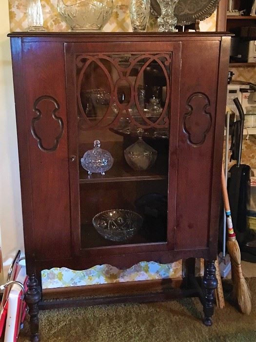 Early 1900's china cabinet