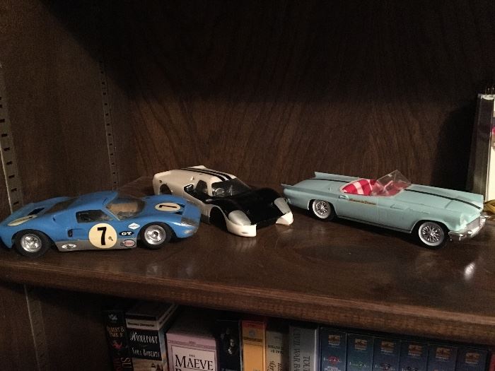 Vintage 1960's toy cars model,  Fort GT Le Mans 1:24 scale slot car by Cox,  one Le Mans body and Ford Thunderbird model