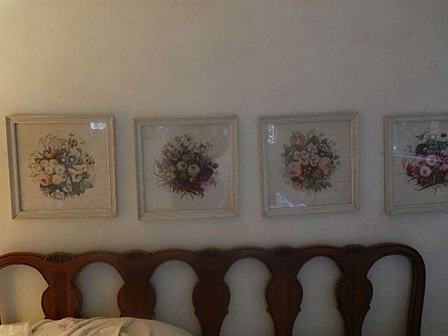 ASSORTED WALL ART AND DECOR