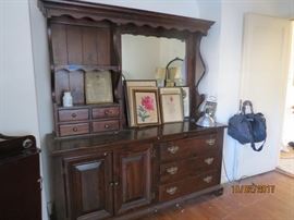 Dresser breakfront