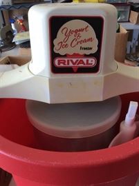 Rival Yogurt & Ice Cream Freezer