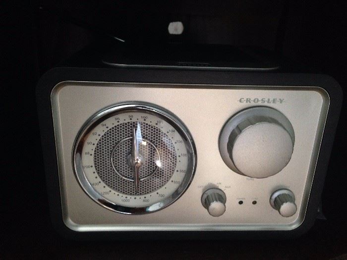 Vintage Crosley Radio