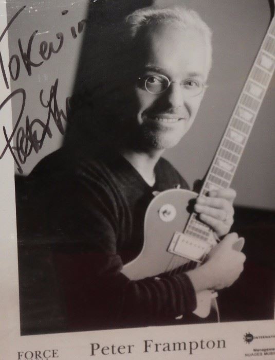 Peter Frampton signed photograph 
