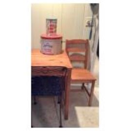 Kitchen Table with 2 Chairs