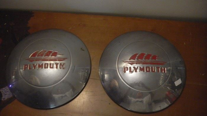 1941/42 Plymouth hubcaps