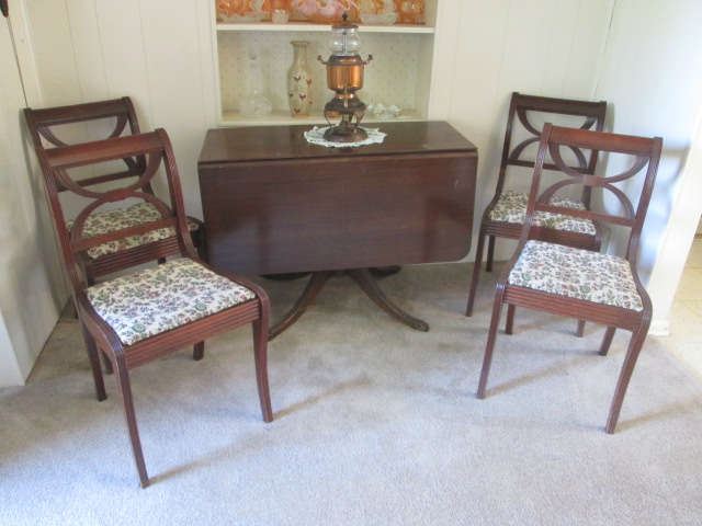Mahogany Dinette Table with (4) Chairs