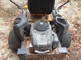 Club Cadet RZT series RZT 42 riding lawn mower with leaf bagging attachments