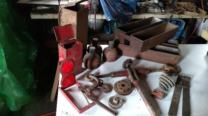 Vintage flare reflector set in original metal box ,  Durbin Durco chain tool, Durbin Durco ratchet turnbuckle, pair of vintage industrial metal boxes with two compartments, old set of three lanterns with metal box