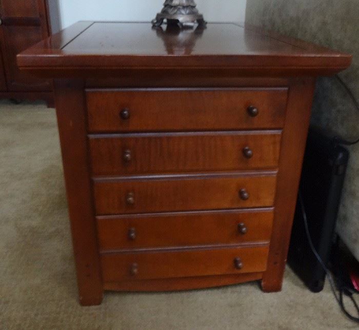 cherry finish end table 3 drawers