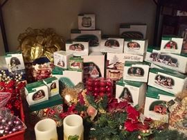 Department 56 Christmas in Boxes