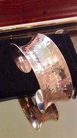 Retired James Avery Cuff - Sterling