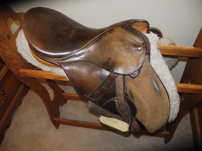 Leather saddle