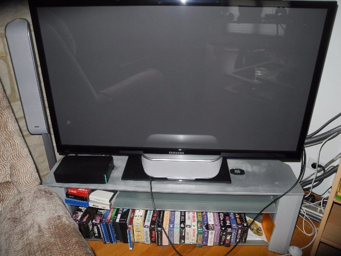 Flat screen TV, suround sound