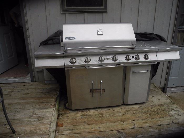 Amazing five burner Jenn Air stainless steel grill!