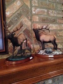 Elk figures