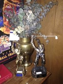 Golf statues