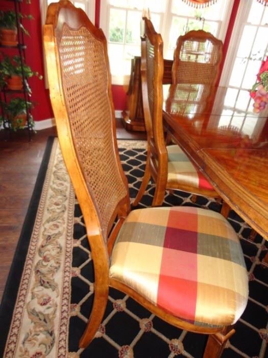 Dining room table & 2 arm chairs and 4 side chairs