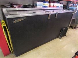 True 59" Direct Draw Beer Dispencer