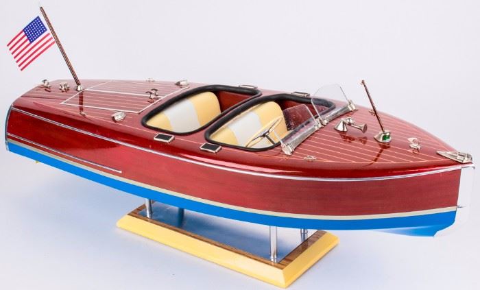 Lot 268 - Chris Craft Model Wood Boat RC or Static Display