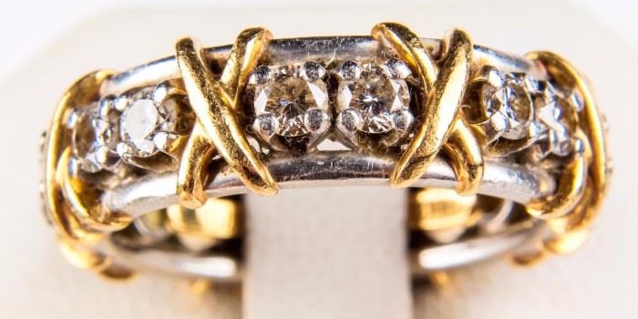 Lot 380 - Jewelry Platinum & Gold Tiffany & Co Diamond Ring