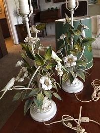 Detail: birds and floral lamps