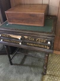 Mercantile storage chest