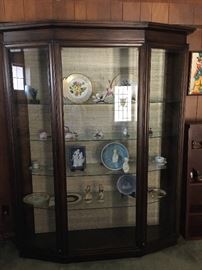 lighted display cabinet