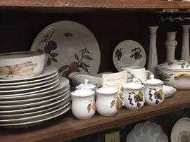 Royal Worcester, incomplete set