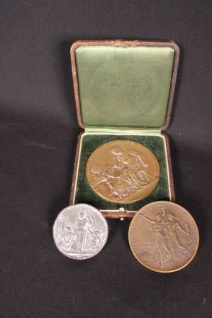 3 medallions