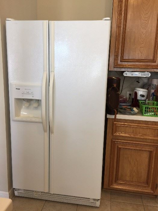 Kenmore side by side with water/ice in door
