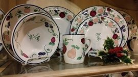 Princess House Orchard Medley
tons of pieces.