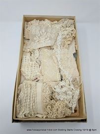 Assorted laces pieces