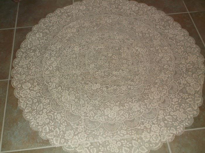 Gorgeous round lace tablecloth