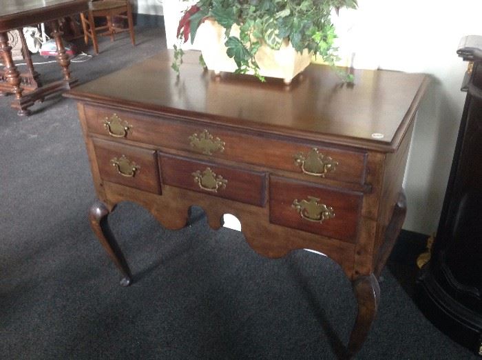 18th.c . Philadelphia Lowboy, top re-set and later finish.