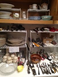 Variety of kitchen items