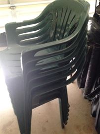 Stackable lawn chairs