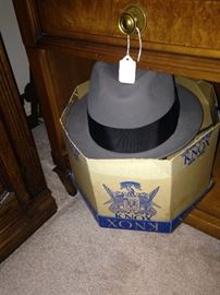 Knox brand man's hat and box