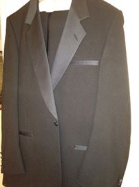 Man's tuxedo