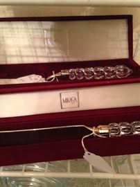 Mikasa knife and server in gift boxes