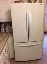 Samsung freezer on bottom refrigerator